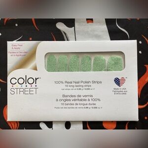 Color Street Hint of Mint Nail Strips